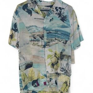 No Boundaries Men's Scenic Print Button Down Shirt - Blue and Green